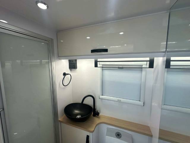 NEW 2024 SNOWY RIVER SRT22F 3 BUNK CARAVAN 1 AXLE