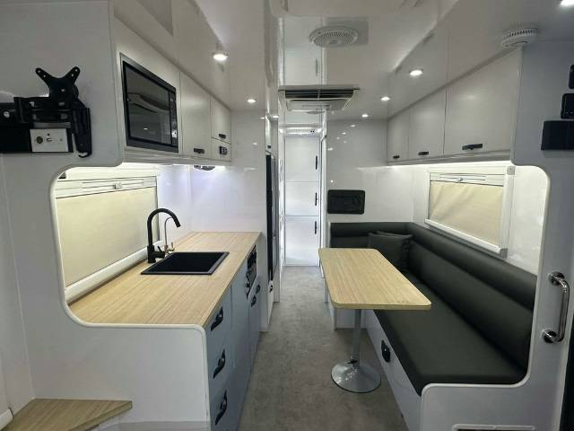 NEW 2024 SNOWY RIVER SRT22F 3 BUNK CARAVAN 2 AXLE