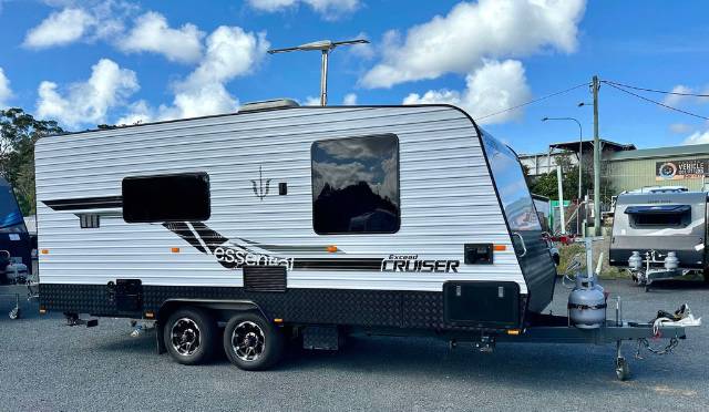 USED 2021 ESSENTIAL CARAVANS EXCEED CRUISER CARAVAN 2 AXLE