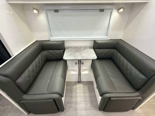 USED 2021 ESSENTIAL CARAVANS EXCEED CRUISER CARAVAN 2 AXLE