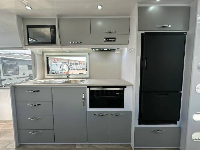 NEW 2024 SNOWY RIVER SRC22F FAMILY 3 BUNK CARAVAN 2 AXLE