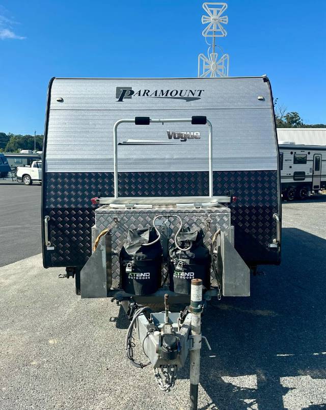 USED 2016 PARAMOUNT VOGUE OFF ROAD CARAVAN 2 AXLE