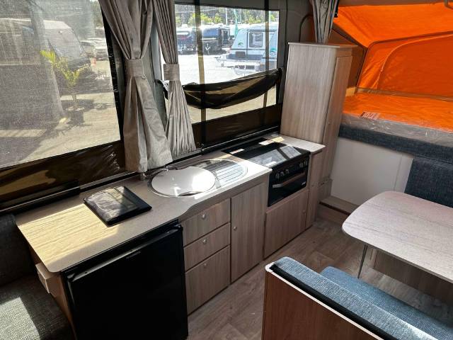 USED 2022 JAYCO EAGLE OUTBACK CARAVAN 1 AXLE