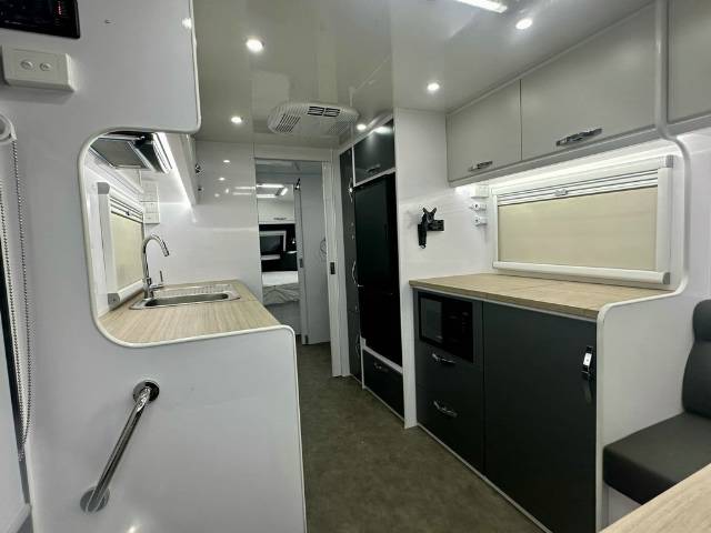 NEW 2024 SNOWY RIVER SRC24 REAR CLUB CARAVAN 2 AXLE