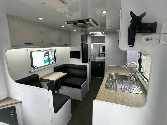 NEW 2024 SNOWY RIVER SRT19 MULTI TERRAIN CARAVAN 2 AXLE