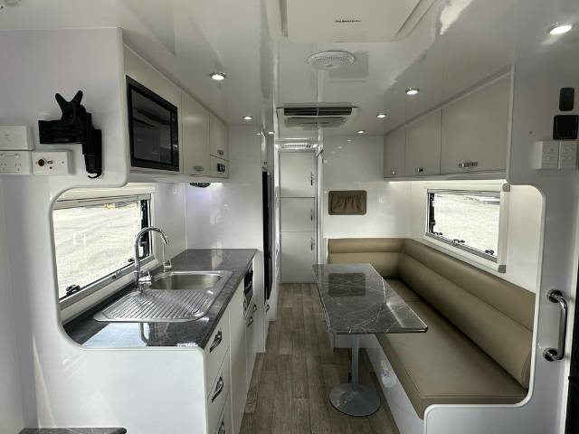 NEW 2024 SNOWY RIVER SRT22F MULTI TERRAIN CARAVAN 2 AXLE