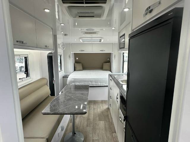 NEW 2024 SNOWY RIVER SRT22F MULTI TERRAIN CARAVAN 2 AXLE